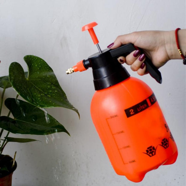 2L Pressurized Garden Spray Bottle for Weeds - FloorCleaningSolution